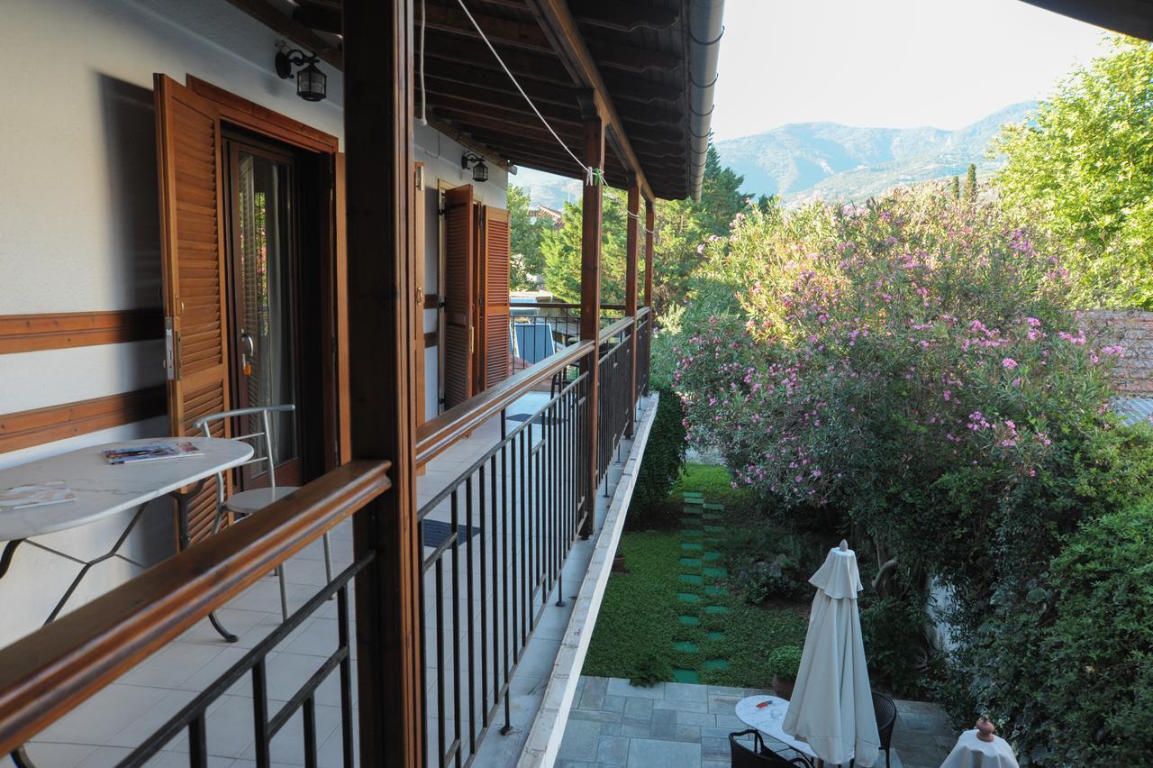 Spyrou Studios & Apartments Platanidia Bagian luar foto