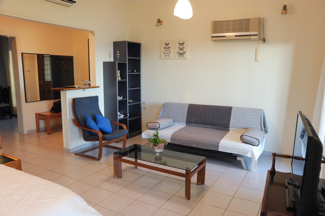 Spyrou Studios & Apartments Platanidia Bagian luar foto